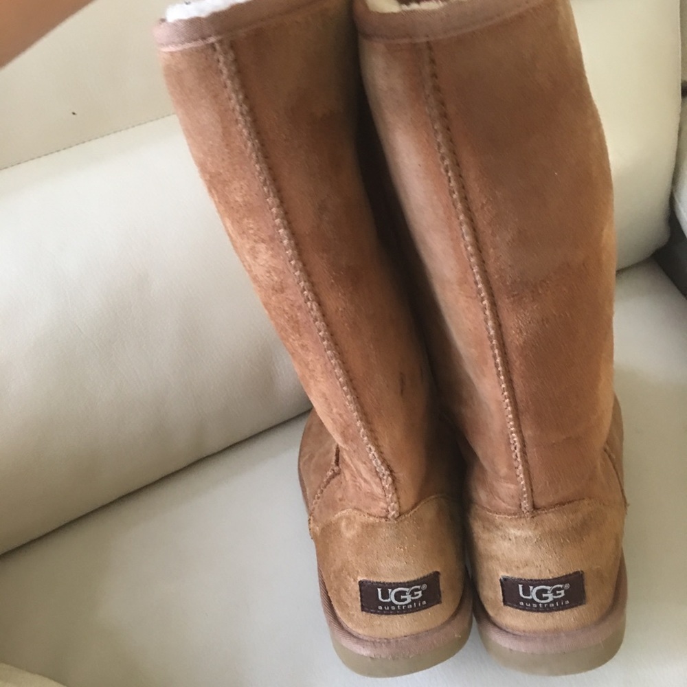 Ugg boots size 8